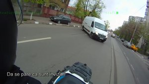 Accident moto in Bucuresti, evitat in ultimul moment