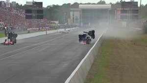 Acesta a fost votat cel mai spectaculos accident la cursele de drag-racing in 2015