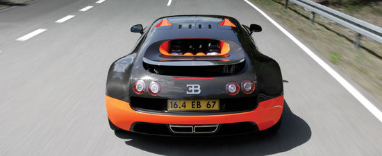 adio-bugatti-veyron-productia-a-incetat-definitiv-aa0e5b76eaf0a8d40-550-225-2-95-1.jpg