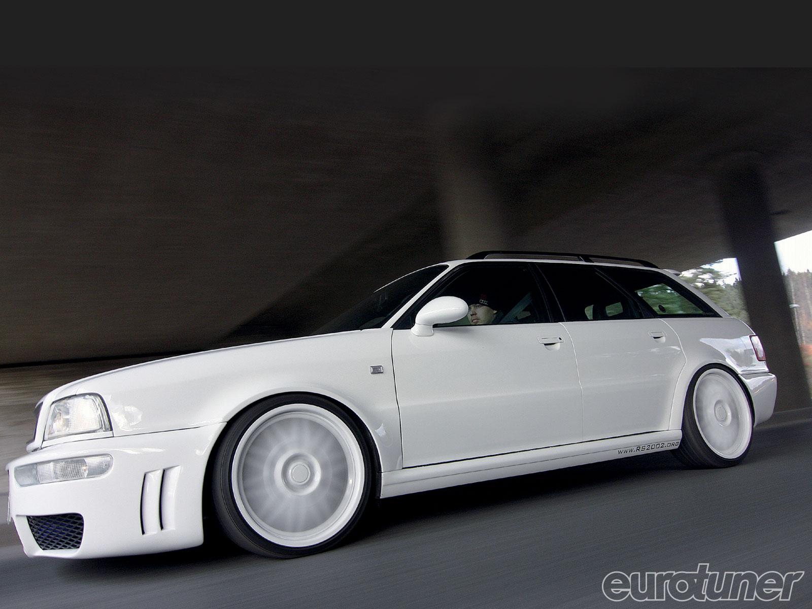 audi-rs2-af62354d4a78ef078-0-0-0-0-0.jpg