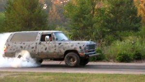 Burnout cu jantele? Flacari si scantei din greu, cu un Dodge Ram