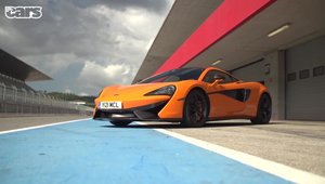 Chris Harris testeaza noul McLaren 570S pe circuit si pe strazi publice
