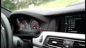 Cu 300 km/h in noul BMW M5 2012