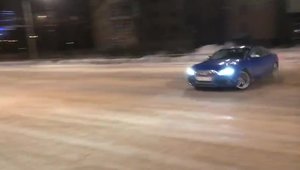 Drift cu final nefericit pentru un Audi S5 si soferul sau rus