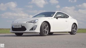 Duelul masinilor sport japoneze: Mazda MX-5 vs. Toyota GT86