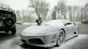 Ferrari F430 Scuderia, de la bleu la negru mat!