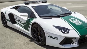 Lamborghini Aventador de politie 2