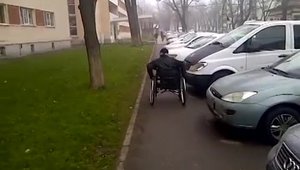 Nesimtirea soferilor din Romania: cum fac off-road persoanele cu handicap