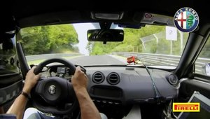 Noua Alfa Romeo 4C reuseste un 8:04 minute la Nurburgring