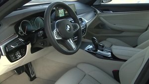 Noul BMW Seria 5 Touring - Prezentarea designului interior