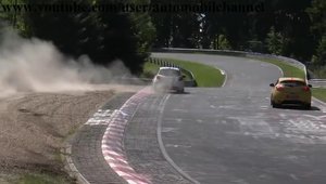 Opt minute de accidente usoare de pe Nurburgring