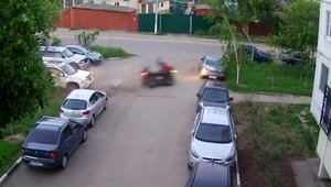 Probabil cel mai ciudat accident de ATV vazut pana acum.