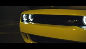 Rhys Millen face drifturi cu un Dodge Challenger Hellcat in Africa de Sud