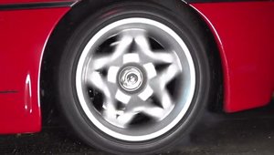 Spectacolul continua: Drifturi in slow-motion cu Ferrari F50