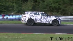 SUV-ul Jaguar se strica in timpul testelor de pe Nurburgring