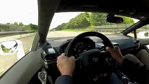 Un Lamborghini Huracan LP610-4 atinge 329 km/h pe Autobahn