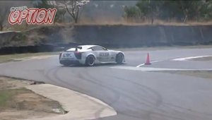 Un Lexus LFA cu motor V8 de 1000 CP face spectacol pe pista de drift