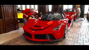 VIDEO: Cum se face un detailing la un LaFerrari Aperta chiar in mijlocul sufrageriei