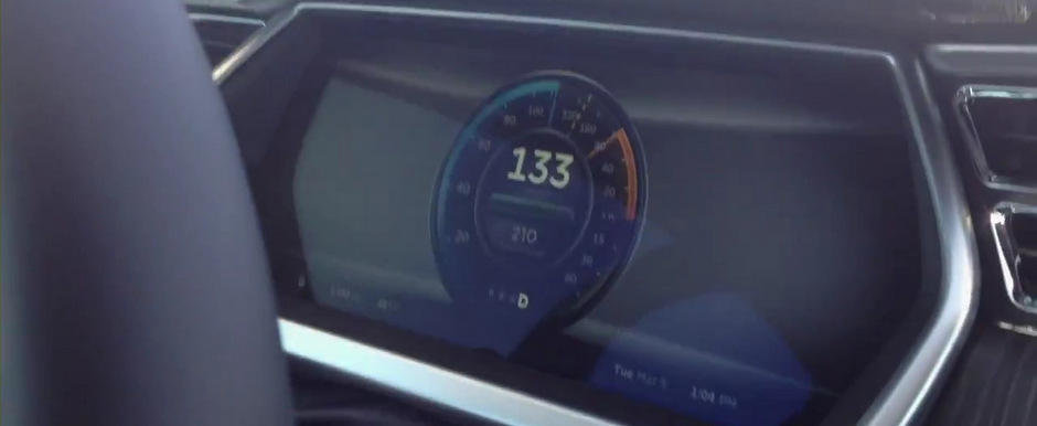 0 - 214 kilometri pe ora la bordul electrizantului Tesla Model S