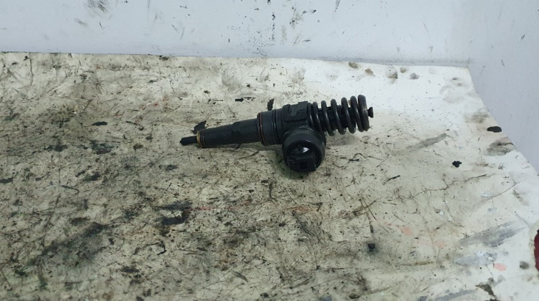 038130073AR Injector Audi A4 1.9 TDI tip motor AWX