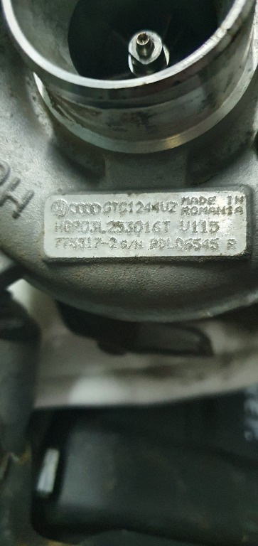 03L253016T Turbina Volkswagen Passat 1.6 TDI tip motor CAY