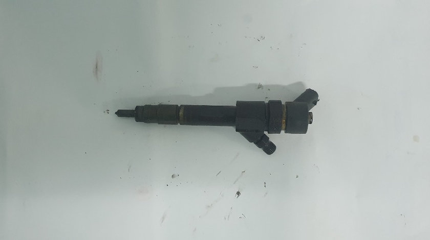 0445110110B Injector Opel Vivaro 1.9 CDTI