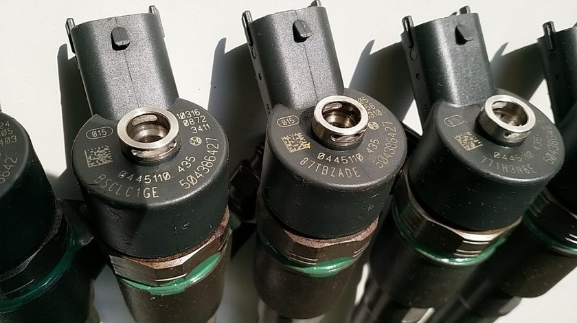 0445110435 Bosch Cod 504386427 Injector Fiat Ducato / Iveco Dailly IV 2.3 D JTD