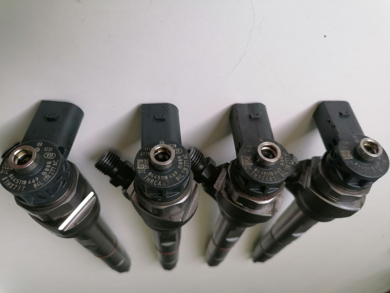 0445110469 0445110468 04L130277AC Bosch Injector Audi Seat Skoda VW 2.0 TDI