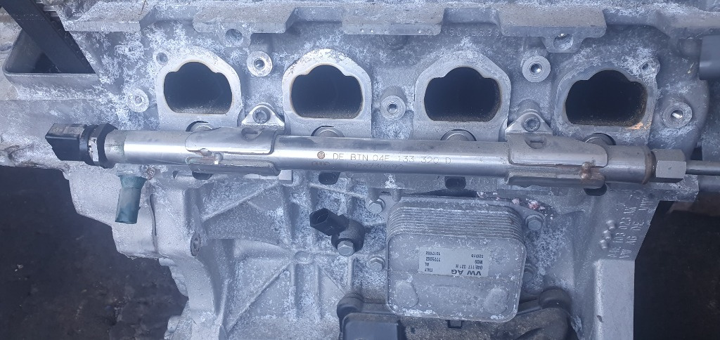 04E133320D Rampa injectoare Volkswagen Jetta 4 (6Z) 1.4 TSI CZDA