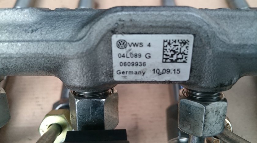 04L089G Rampa Injectoare VW Audi Seat Skoda 04L130764C
