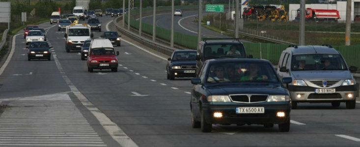 1,2 milioane de persoane s-au deplasat spre litoral cu masina vara aceasta 1,2 milioane de persoane s-au deplasat spre litoral cu masina vara aceasta
