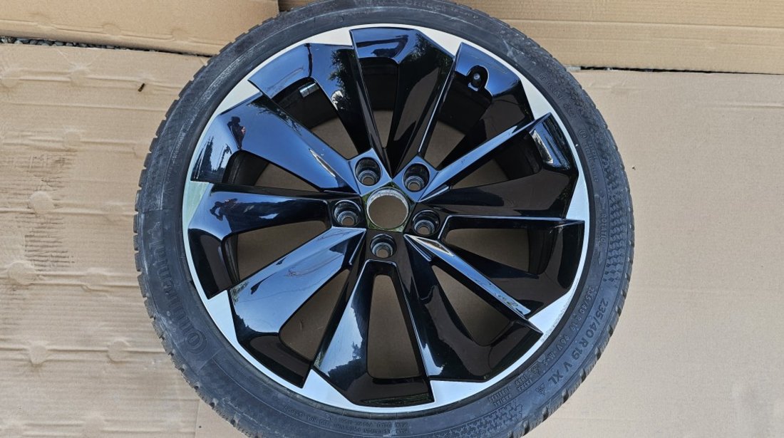 1 buc Janta Aliaj cu anvelopa iarna Skoda Superb 3 19 " 3V0601025T 2019 2020 2021 2022