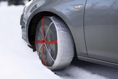10 cadouri pe care sa i le faci masinii tale de Craciun