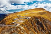 10 poze care iti vor declansa cheful de o plimbare pe Transfagarasan si Transalpina