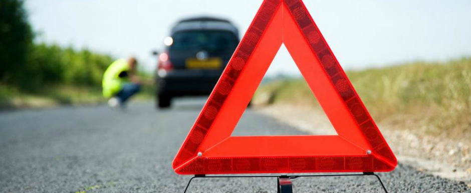 11 obiecte pe care trebuie sa le ai tot timpul in masina 11 obiecte pe care trebuie sa le ai tot timpul in masina