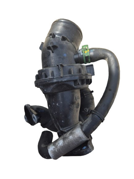 165761844R Tubulatura/ Furtun intercooler Renault/ Nissan 1.6 DCI tip motor R9M