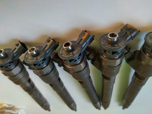 166007885R 1660000Q2D ­A6220700087 0445110546 Bosch Injector Mercedes 1.6 CDI / Nissan/ Renault 1.6