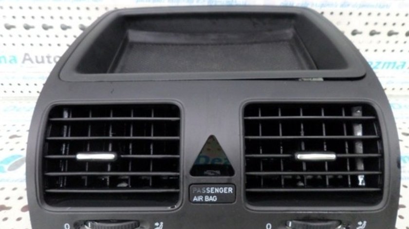 1K0819743A Grila centrala aer bord Vw Golf 5 Variant