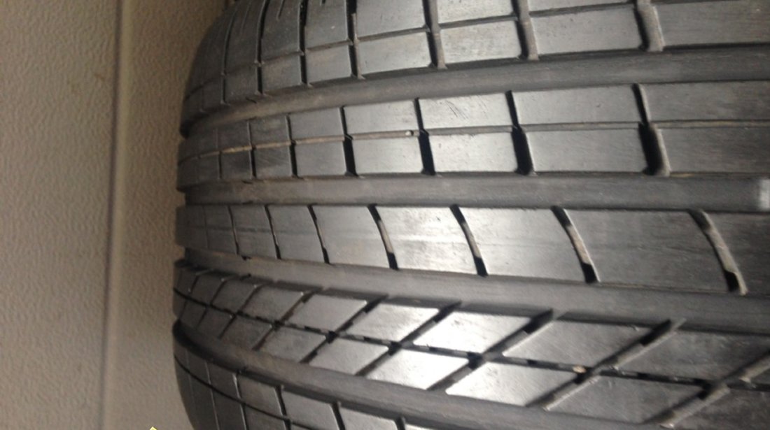 2 anvelope 245/40/19 goodyear runflat de vara ca noi