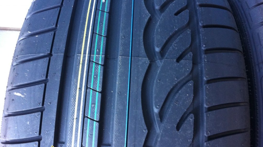 2 anvelope 275/35/18 dunlop runflat de vara noi