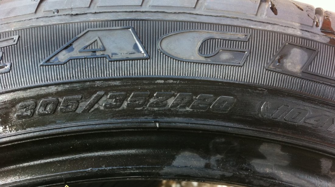 2 anvelope 305/35/20 Goodyear de vara ca noi