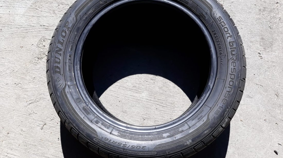 2 cauciucuri VARA, NOI 205/55/16,DUNLOP, SPORT BLURESPONSE, NEFOLOSITE,