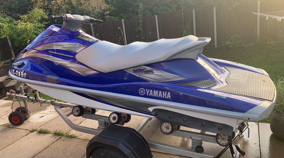 2005 Yamaha WaveRunner VX110 Deluxe