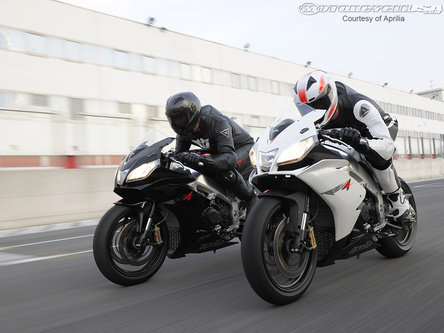 2010 Aprilia RSV4R nu este doar pentru profesionisti 2010 Aprilia RSV4R nu este doar pentru profesionisti