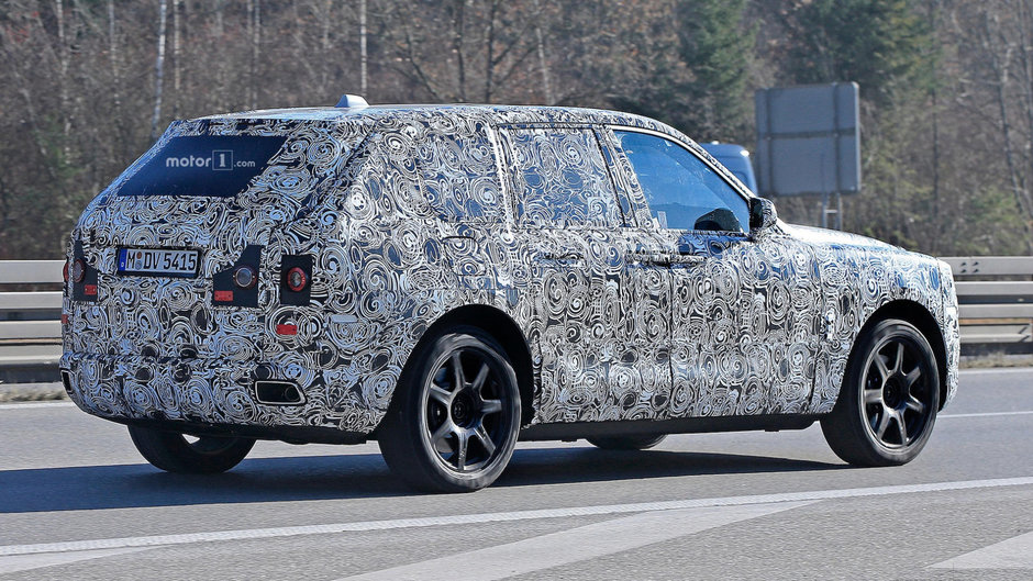 2018 Rolls-Royce Cullinan- poze spion