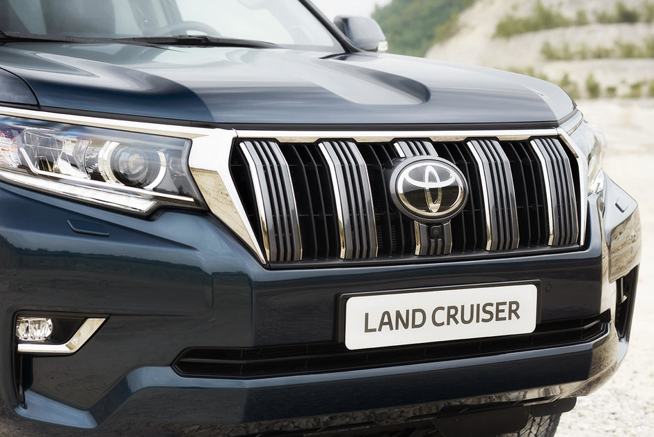 2018 Toyota Land Cruiser