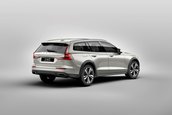 2018 Volvo V60 Cross Country