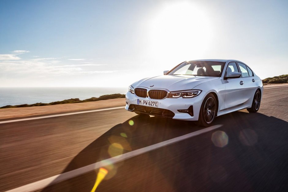 2019 BMW 330e