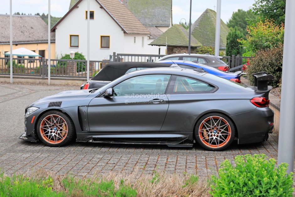 2019 BMW M4 CSL