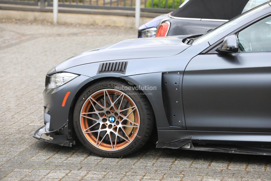 2019 BMW M4 CSL